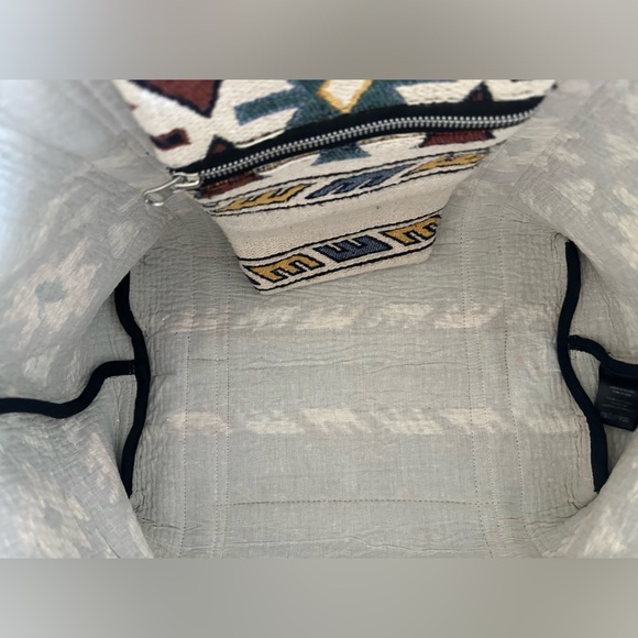 Isabel Marant. Darren tote bag. Multicolor. Used maybe twice. Great condition! - Picture 2 of 6